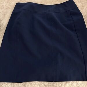 Like new, Worthington, 18, navy, pencil skirt.  Back slit & zipper.  Asking-$14
